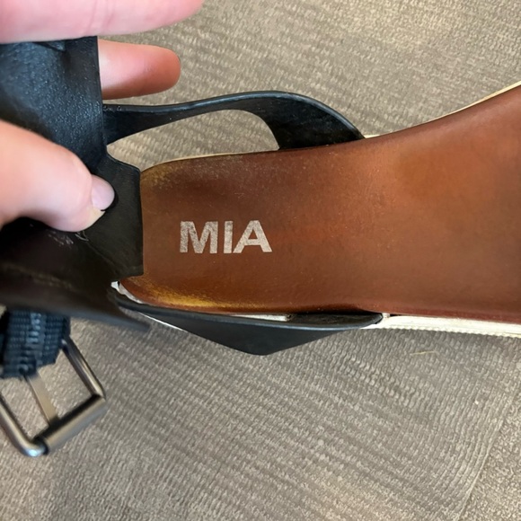 MIA Black Leather Platform Sandals with Adjustable Ankle Fastening Size 6.5 - Picture 4 of 5